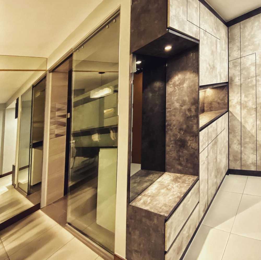 Modern Entryway with Mirror and Seating Bench