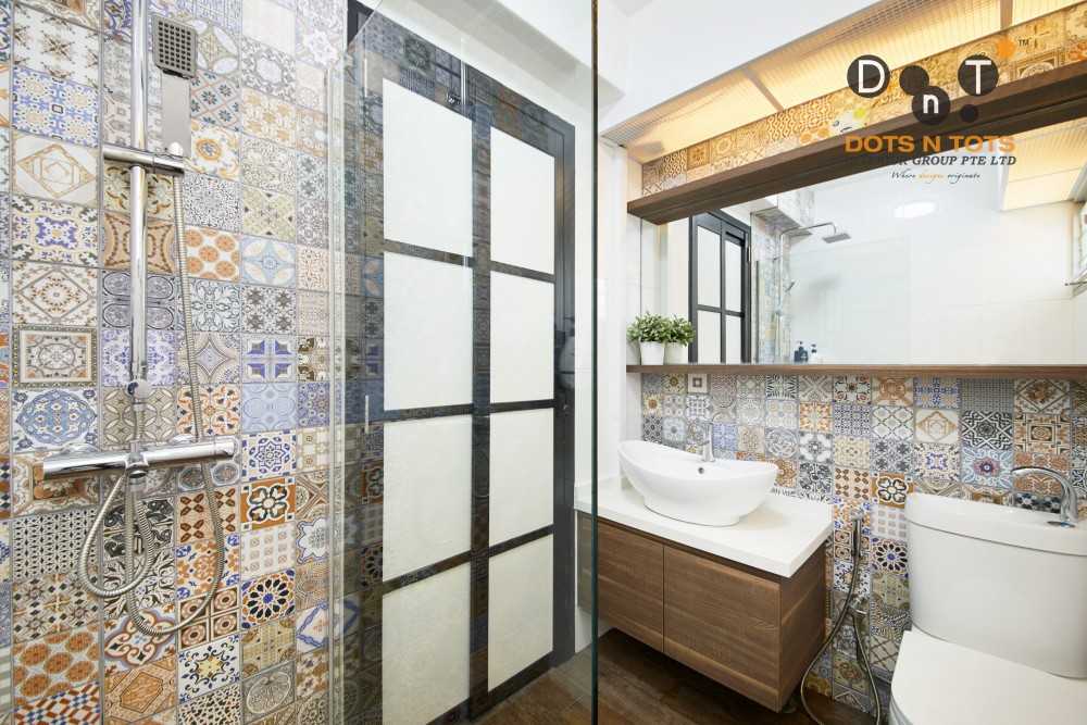 Country Bathroom with Mirror and Bathroom Storage
