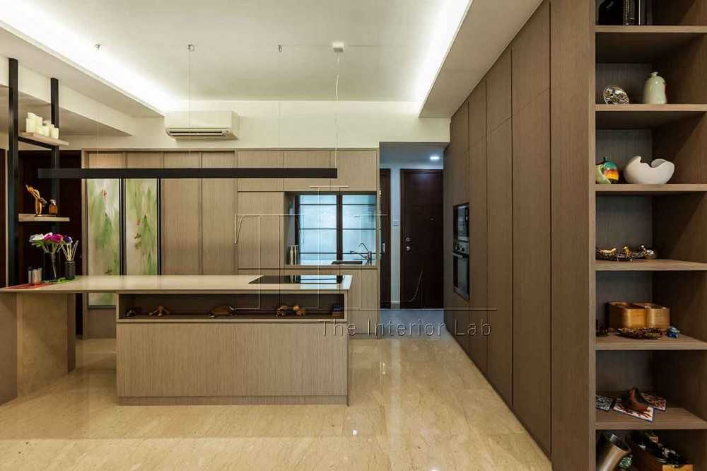 Eclectic Kitchen with Countertop and Cove Lighting