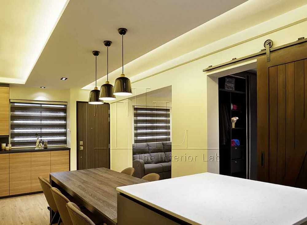 Industrial Dining Room with Breakfast Counter and Dining Table