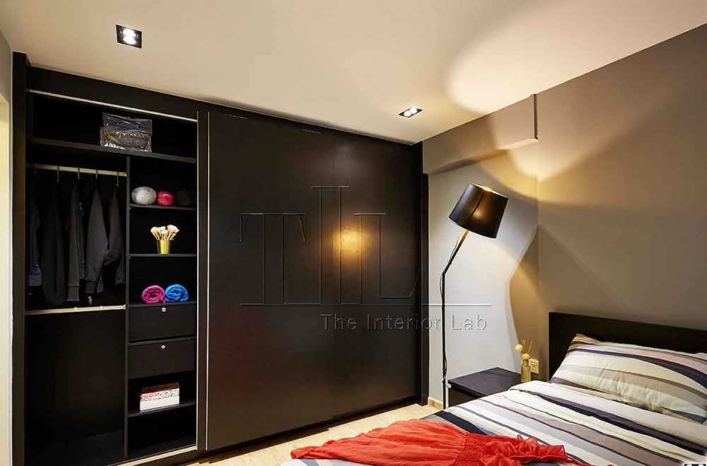 Industrial Bedroom with Wardrobe and Sliding Wardrobe