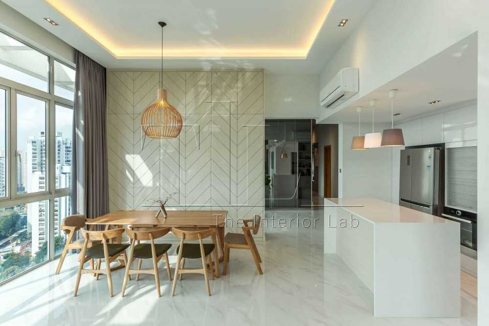 Modern Kitchen with Countertop and Kitchen Island