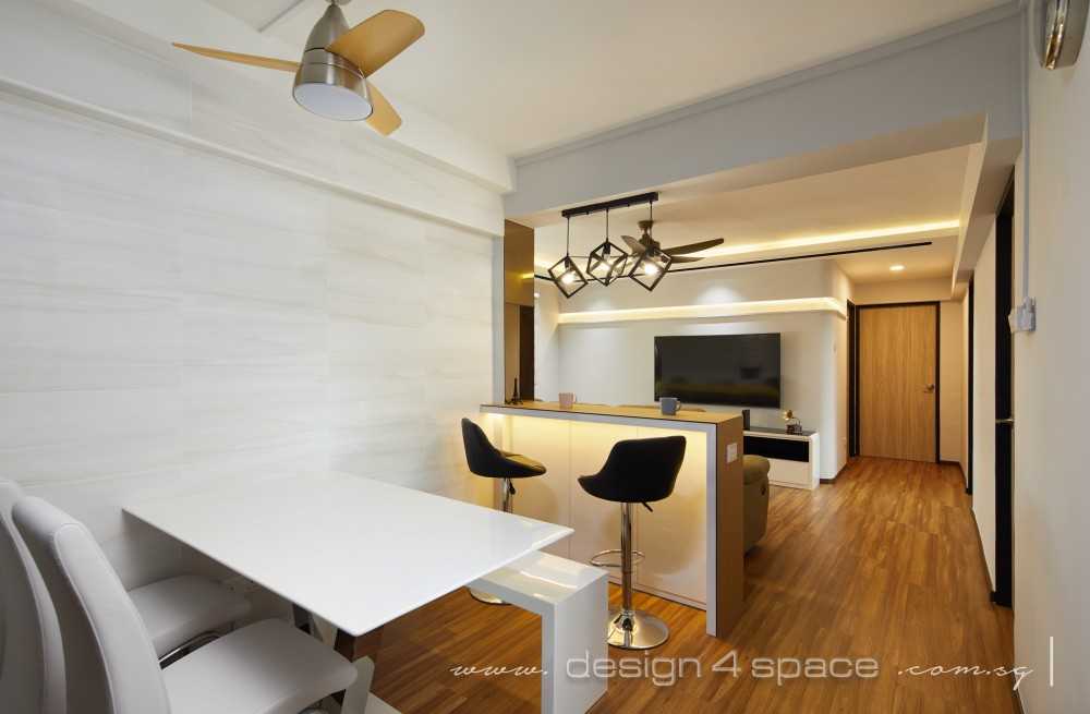 Contemporary Dining Room with Dining Table and Dining Chairs