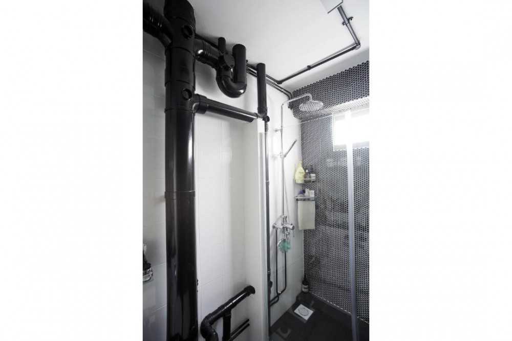 Eclectic Bathroom with Rainshower and Showers