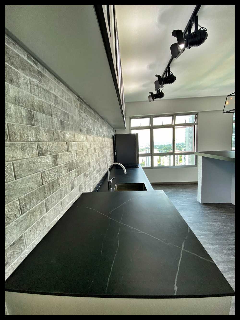 Country Kitchen with Vinyl Flooring and Open Kitchen