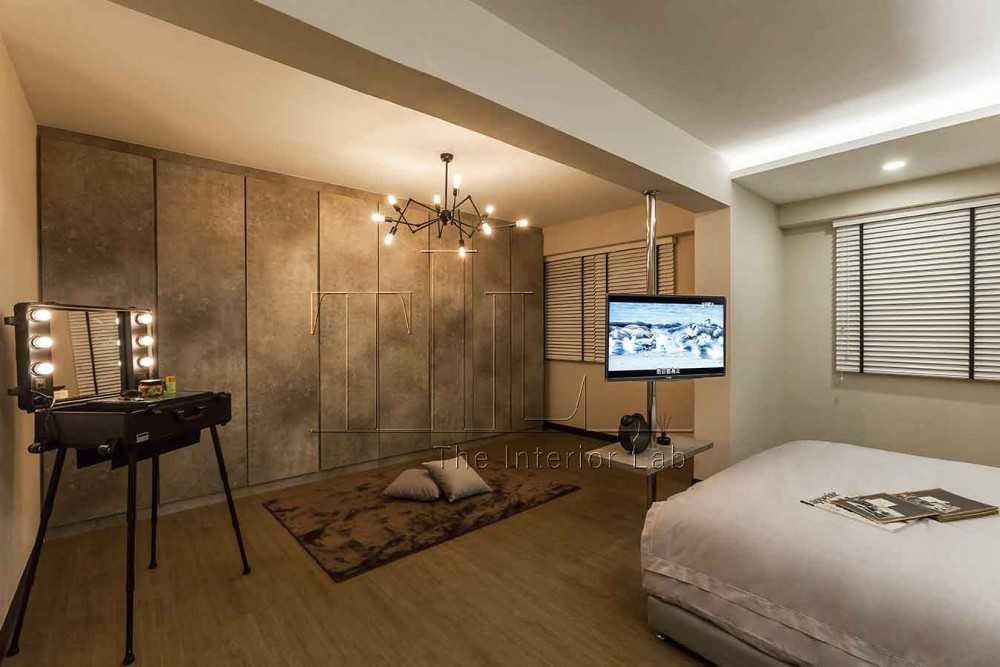Modern Bedroom with Wardrobe and Vanity Counter