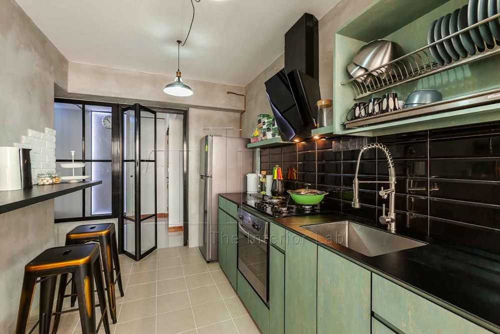 Industrial Kitchen with Countertop and Breakfast Counter