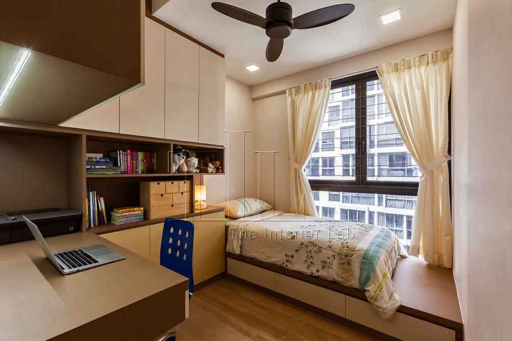 Modern Kids Room with Platform Bed and Built-in Bed