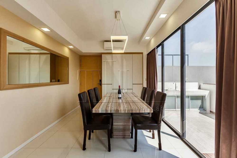 Modern Dining Room with Homogeneous Tiles and Mirror