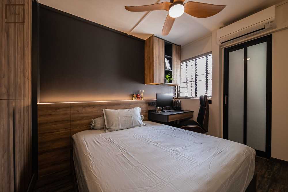 Contemporary Bedroom with Wardrobe and Sliding Wardrobe