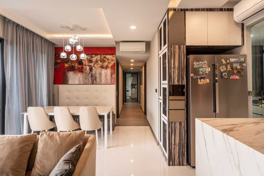 Modern Living Room with Countertop and Cove Lighting