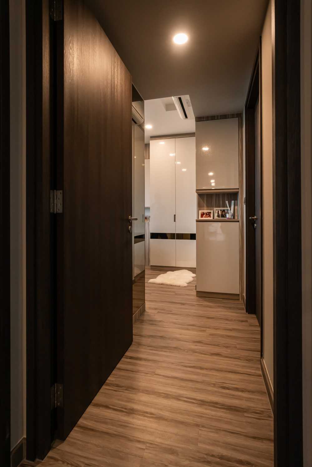 Modern Bedroom with Bookshelf and Vinyl Flooring