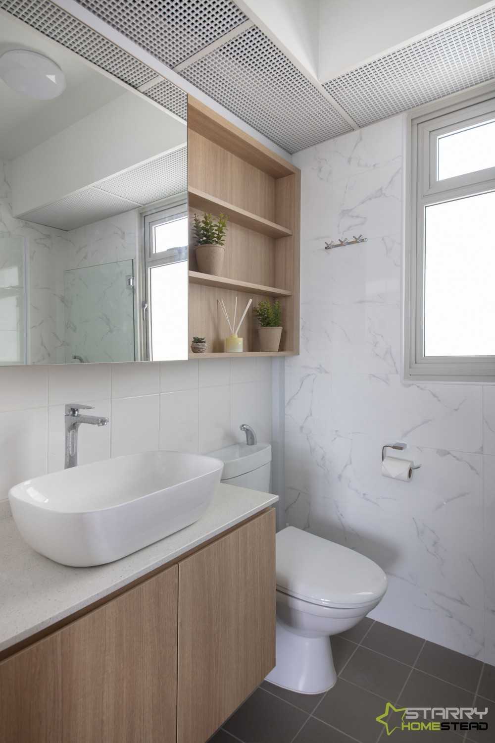 Scandinavian Bathroom with Mirror and Bathroom Storage
