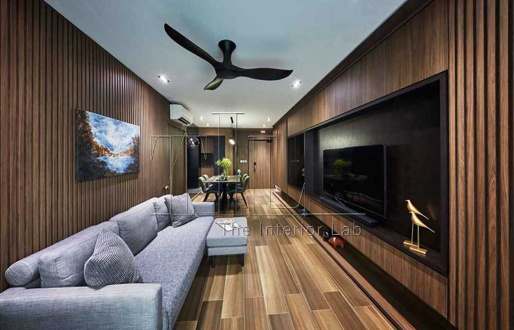 Modern Living Room with Feature Wall and Mirror