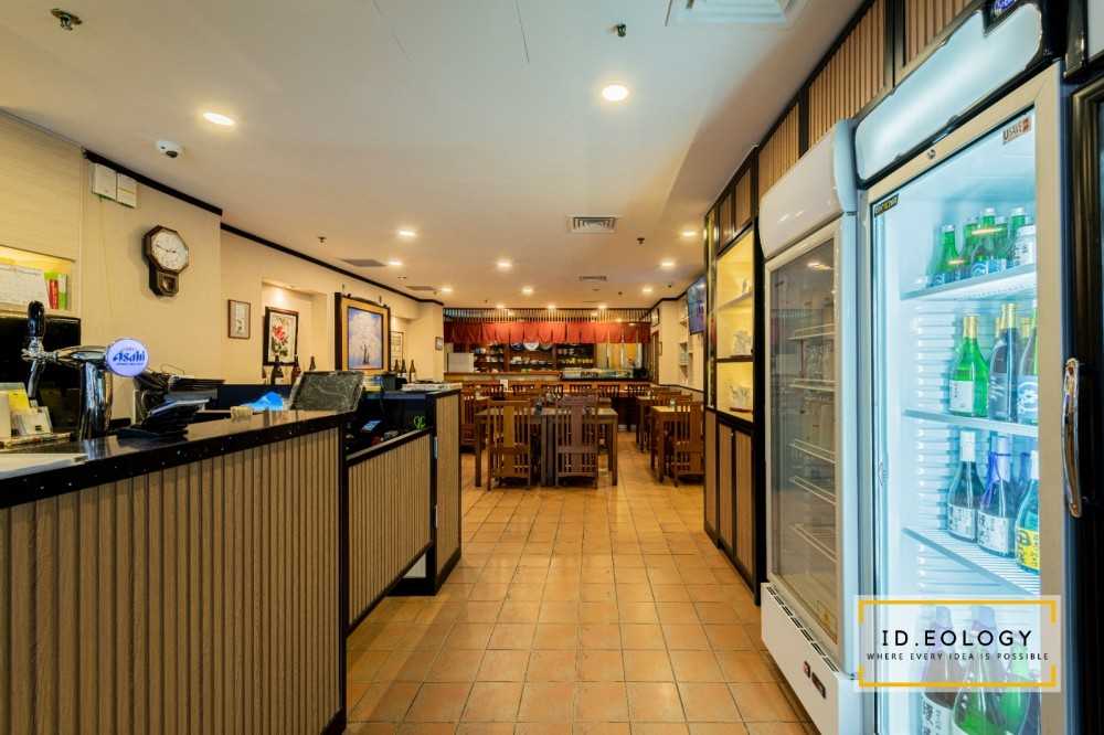 Asian Restaurant with Bar Counter and Dining Table