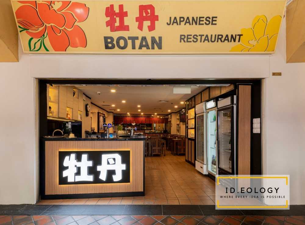 Asian Restaurant with Bar Counter and Dining Table