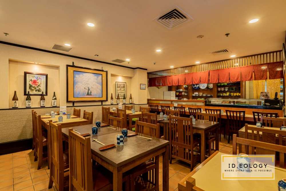 Asian Restaurant with Bar Counter and Dining Table