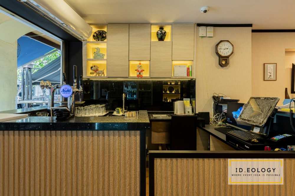 Asian Restaurant with Bar Counter and Dining Table