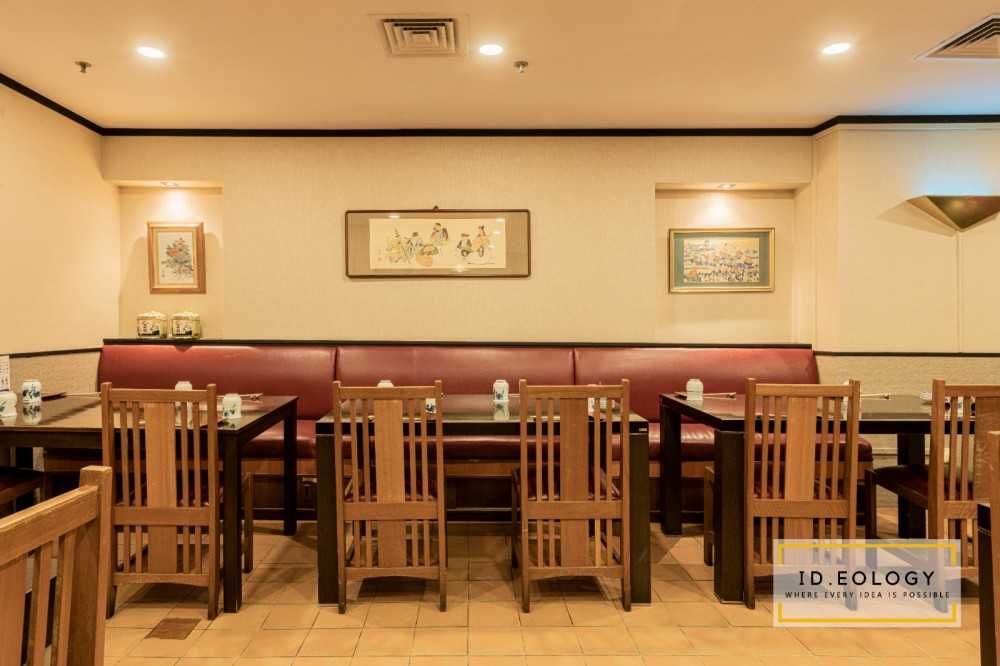 Asian Restaurant with Bar Counter and Dining Table