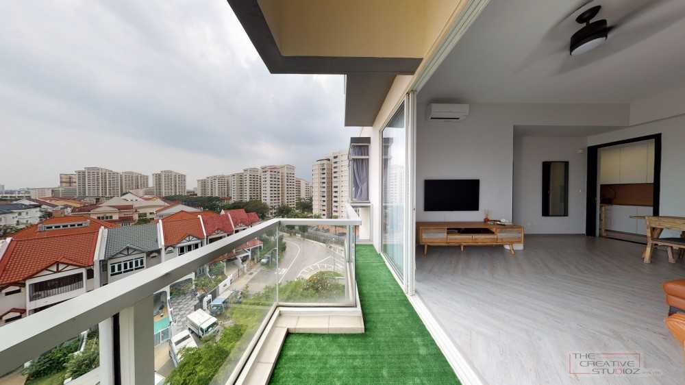 Minimalist Balcony with Vinyl Flooring and Flooring