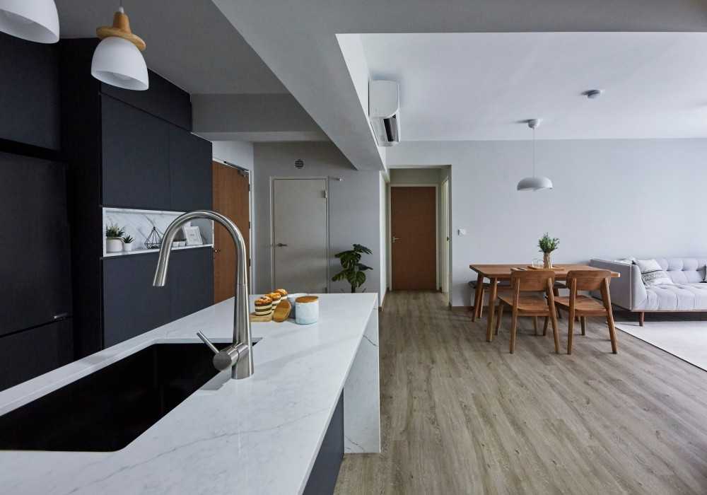 Modern Kitchen with Countertop and Wood Flooring