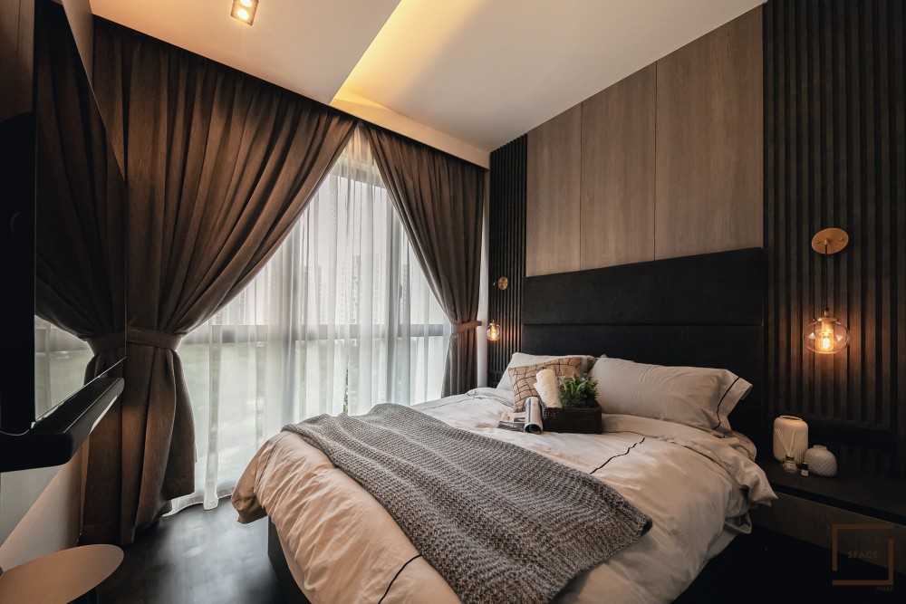 Contemporary Bedroom with Vinyl Flooring and Wardrobe