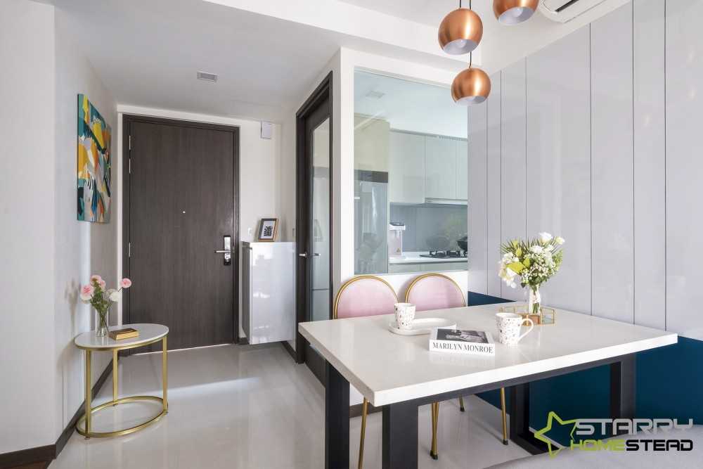 Modern Dining Room with Feature Wall and Seating Bench