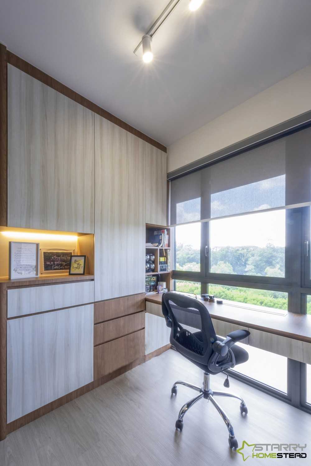 Scandinavian Workstation with Bookshelf and Desk