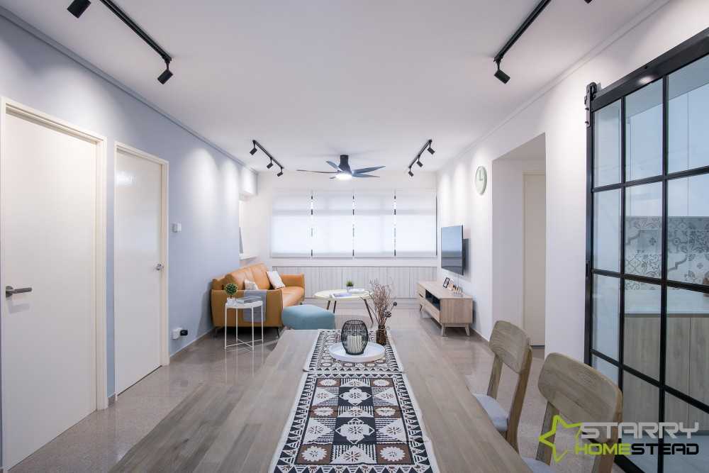 Scandinavian Dining Room with Dining Table and Dining Chairs