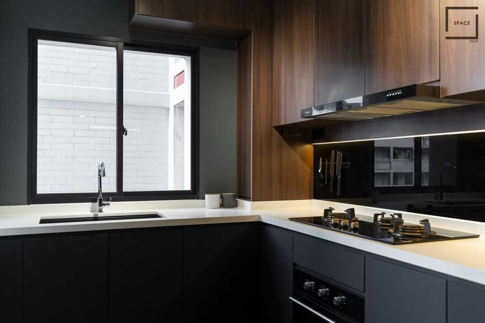 Contemporary Kitchen with Kitchen Window and Kitchen Tap