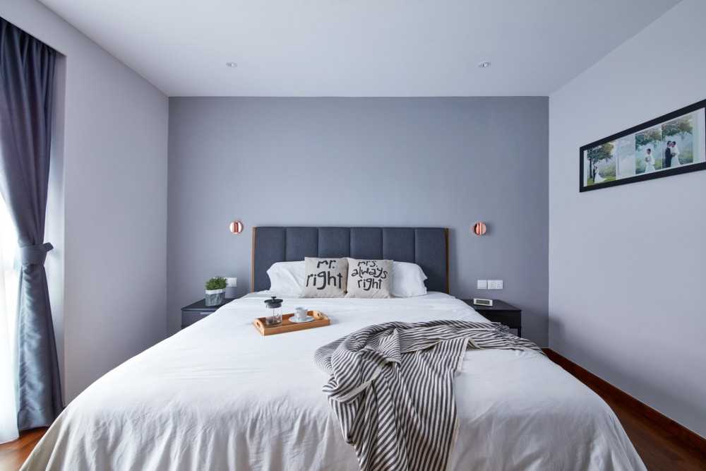 Modern Bedroom with Bedside Table and Queen Bed