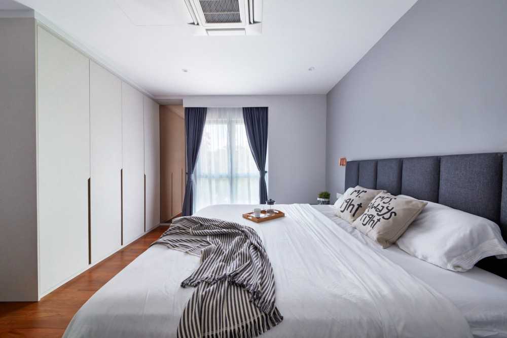Modern Bedroom with Wood Flooring and Wardrobe