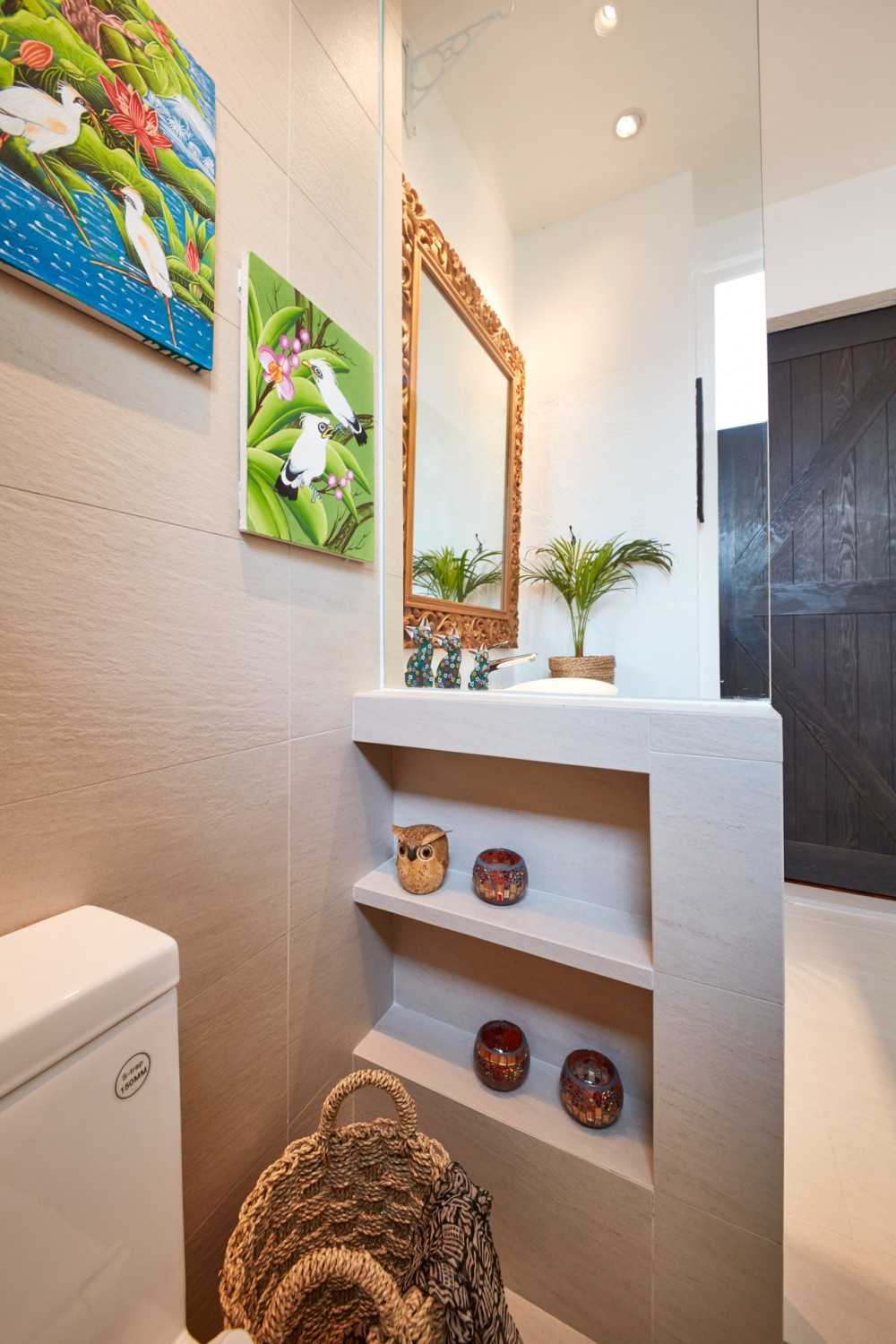 Country Entryway with Mirror and Shoe Rack