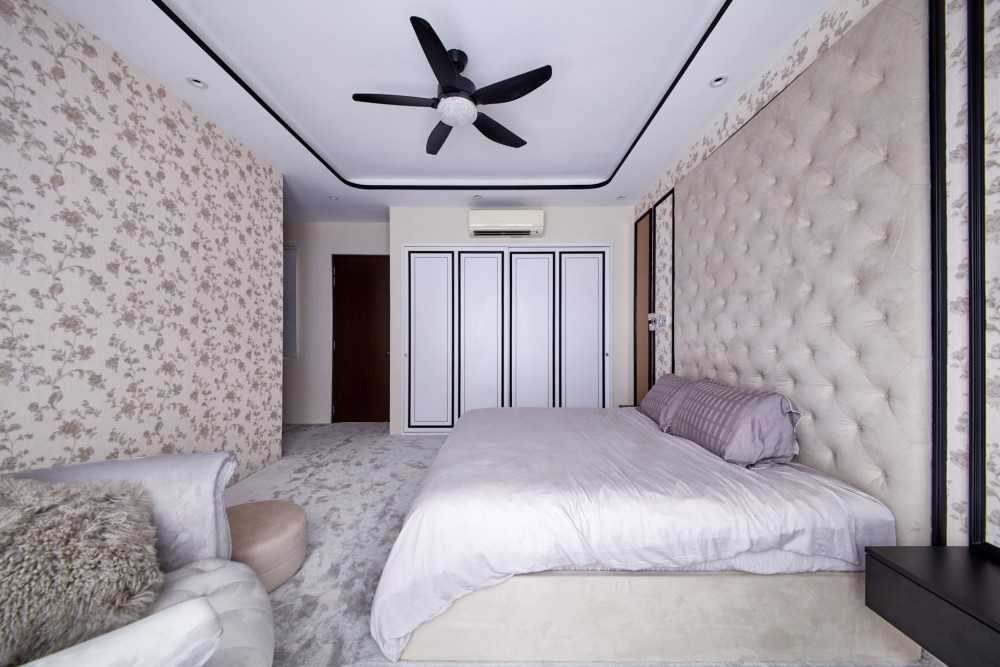Modern Bedroom with Feature Wall and Ceiling Fan