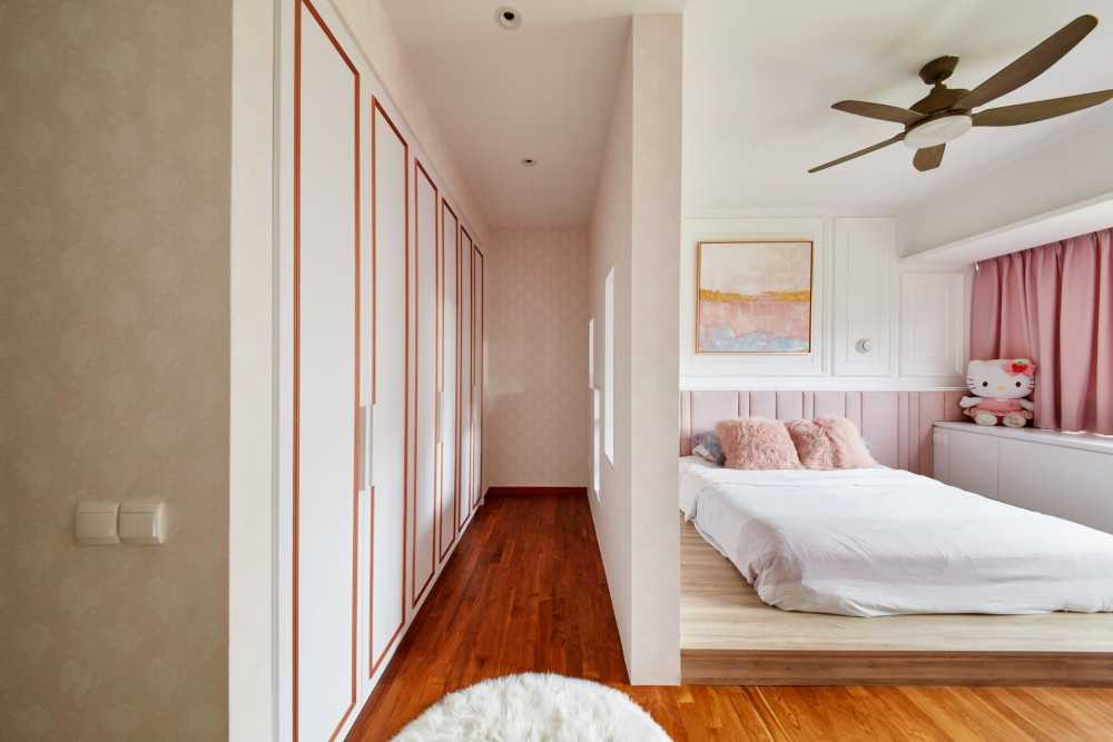 Modern Bedroom with Platform Bed and Wood Flooring