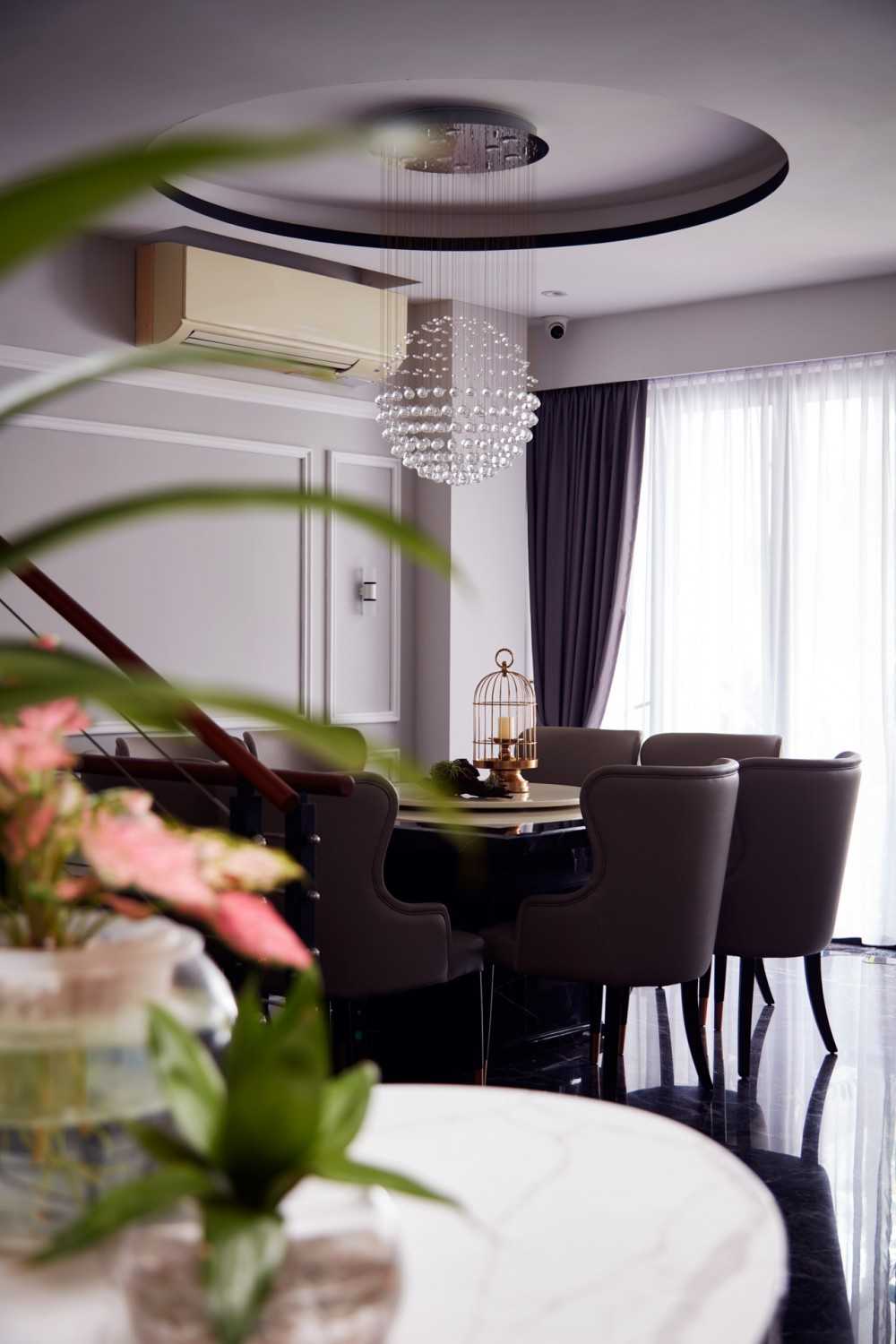 Modern Dining Room with Drop Ceiling and Chandelier