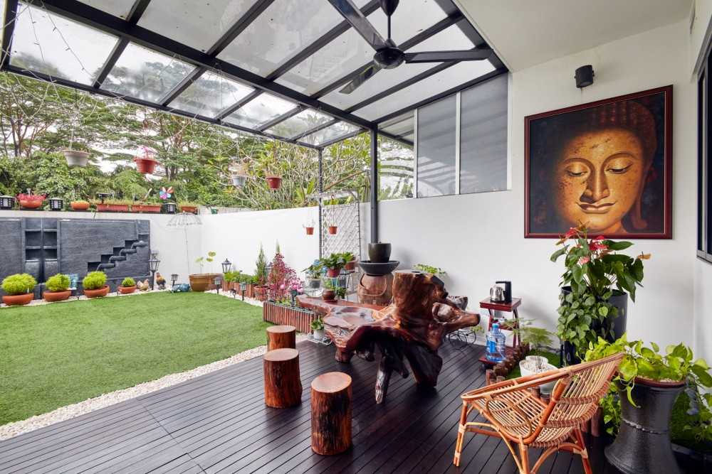 Modern Patio with Awning and Outdoor Table