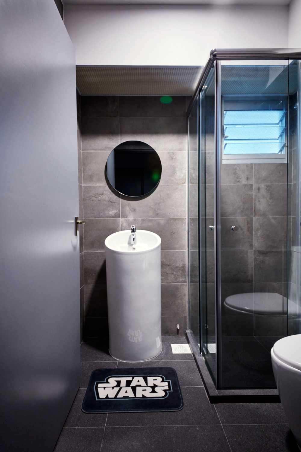 Modern Bathroom with Mirror and Bathroom Mirrors