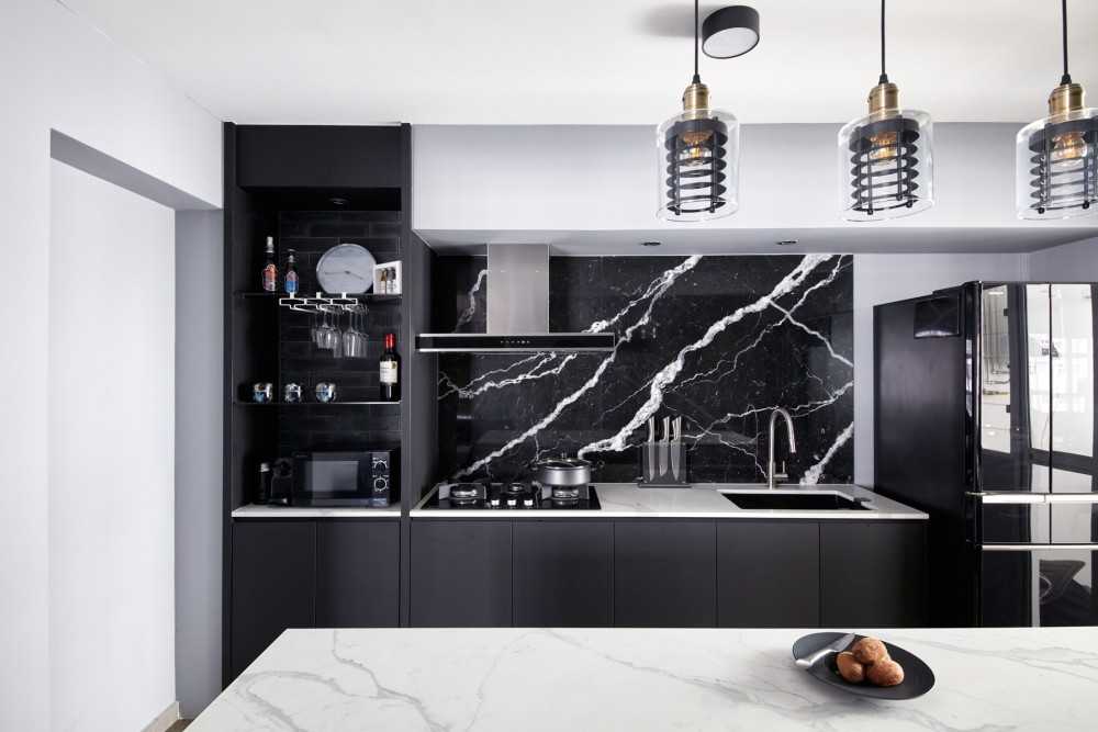 Modern Kitchen with Kitchen Island and Open Kitchen