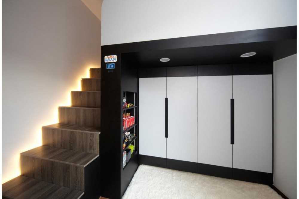 Eclectic Mezzanine with Staircase and Wardrobe