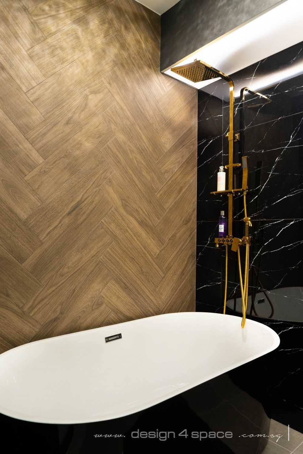 Modern Bathroom with Mirror and Bathroom Storage