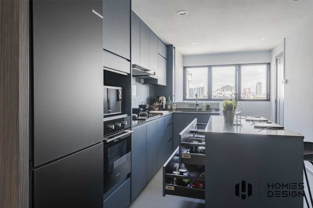 Contemporary Kitchen with Countertop and Kitchen Window