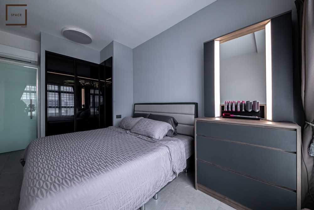 Contemporary Bedroom with Wardrobe and Sliding Wardrobe
