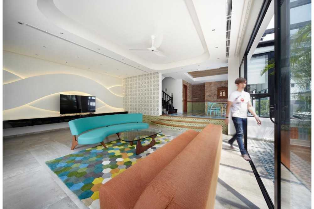 Eclectic Living Room with Sofa and TV