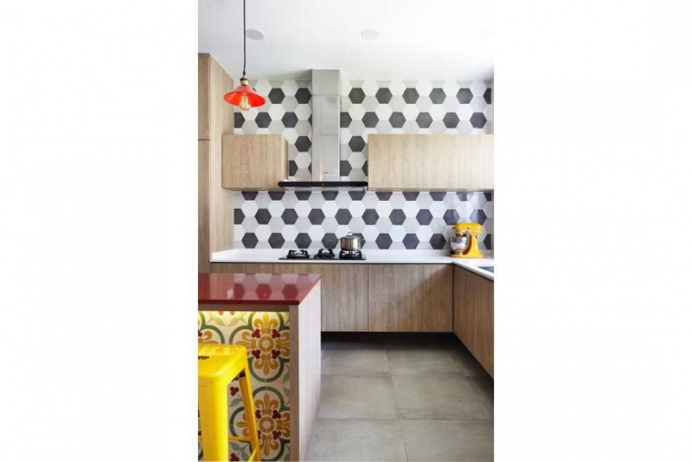 Eclectic Kitchen with Drop Light and Kitchen Cabinets