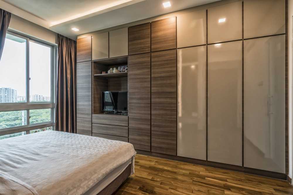 Modern Bedroom with Wood Flooring and Cove Lighting