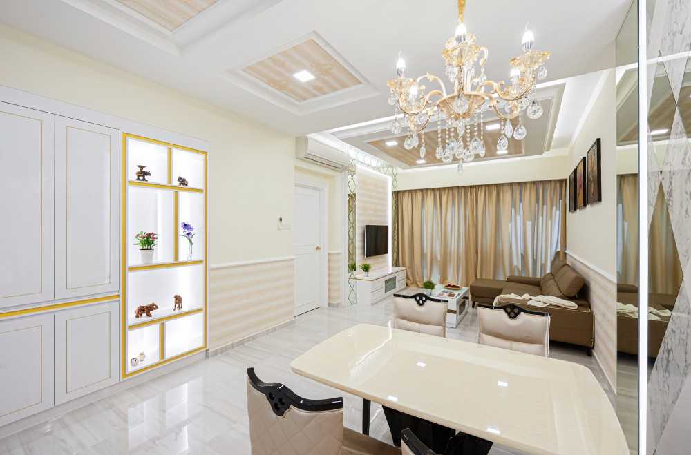 Country Dining Room with Ceiling Light and Chandelier