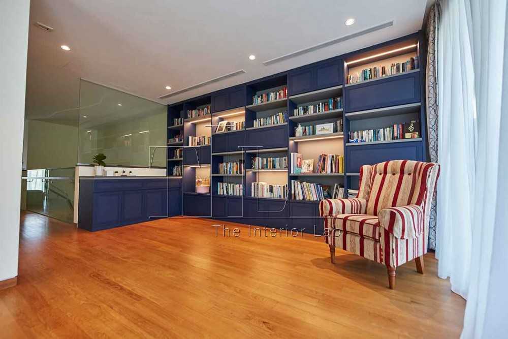 Modern Bedroom with Bookshelf and Downlights