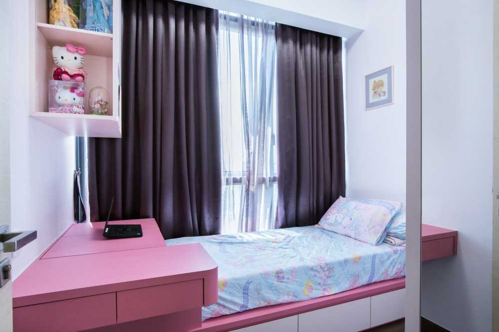 Contemporary Kids Room with Platform Bed and Built-in Bed