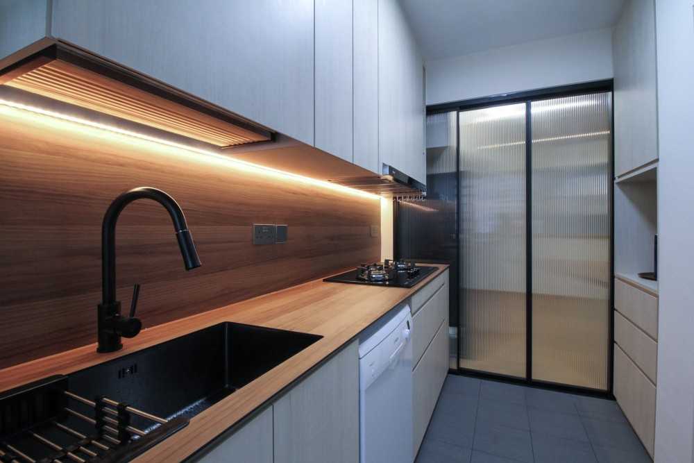 Scandinavian Kitchen with Countertop and Homogeneous Tiles